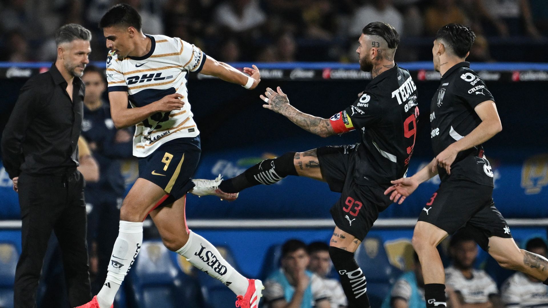 Sergio Ramos dos velhos tempos! Lenda do Real Madrid é expulso no